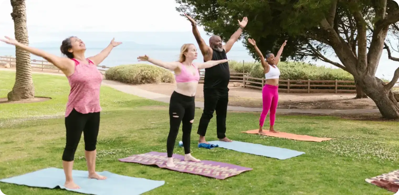 Group Yoga in the Park [header]